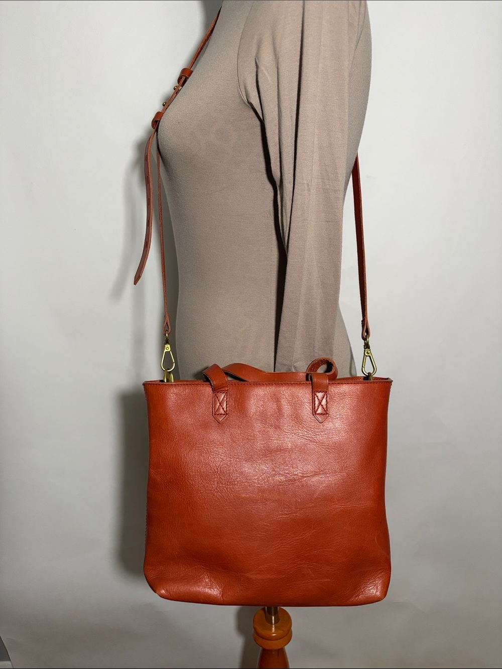 Madewell The Zip-Top Transport Crossbody English Saddle Color Leather Bag Purse